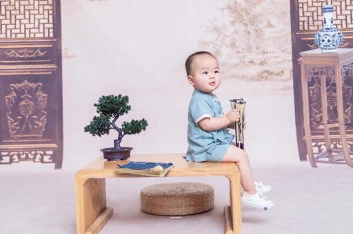 武义县孕妇肚子上的黑线